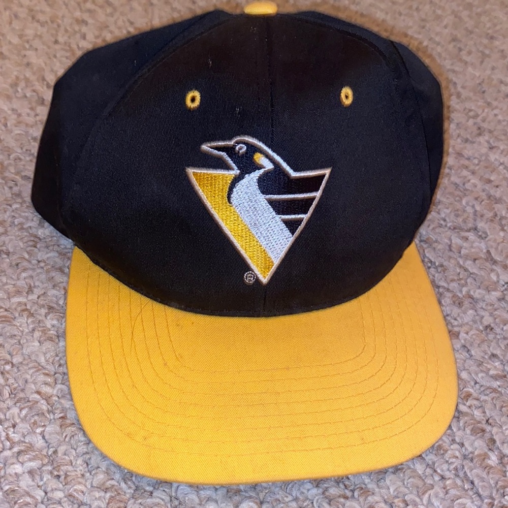 Vintage Pittsburgh Penguins Hat